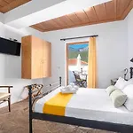 Hotel Paraliako Kyparissi 3*