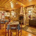 Hotel Paraliako Kyparissi 3*