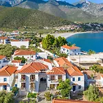 Paraliako Kyparissi 3*