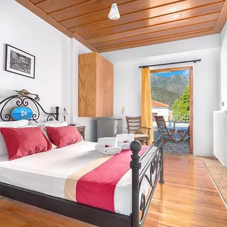 Paraliako Kyparissi Hotel 3*