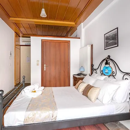 Paraliako Kyparissi Hotel