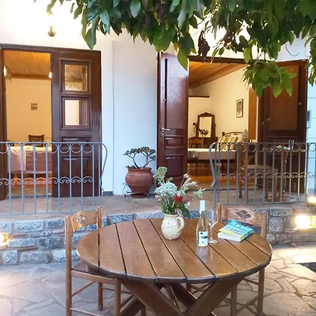 Paraliako Kyparissi Hotell 3*