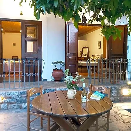 Paraliako Kyparissi Hotel Kyparission