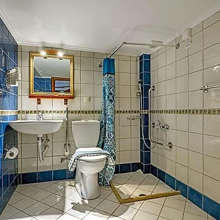 Paraliako Kyparissi Hotel