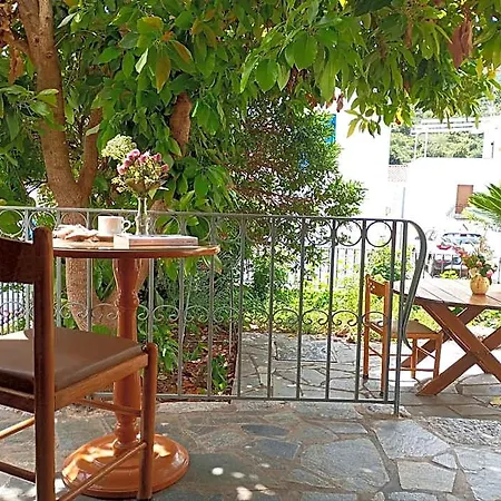 Paraliako Kyparissi Hotel Kyparission