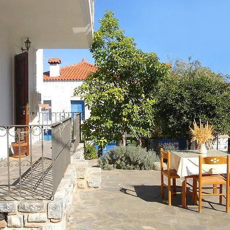 Paraliako Kyparissi