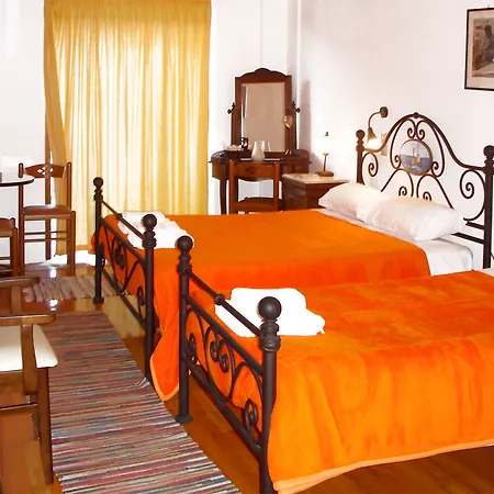 Hotel Paraliako Kyparissi 3*