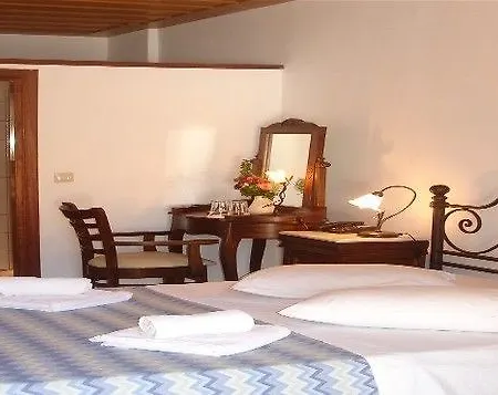 Paraliako Kyparissi Hotel