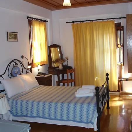 Paraliako Kyparissi Kyparíssion