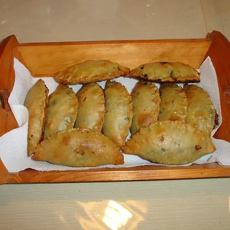 호텔 Paraliako Kyparissi