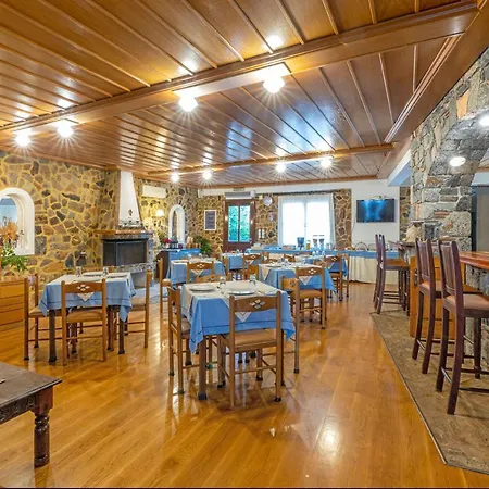 Paraliako Kyparissi Hotel 3*