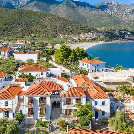 Paraliako Kyparissi 3*