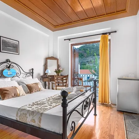 Hotel Paraliako Kyparissi Kyparíssion