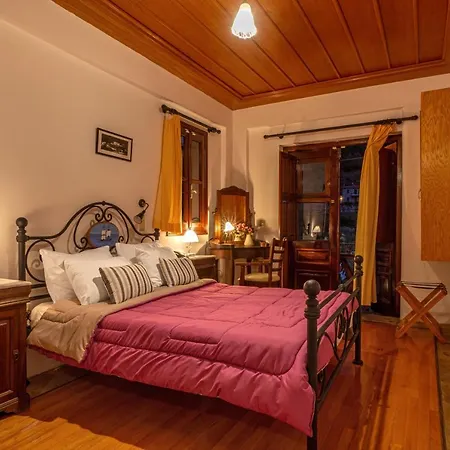 Hotel Paraliako Kyparissi 3*