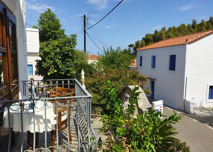 Paraliako Kyparissi 3*