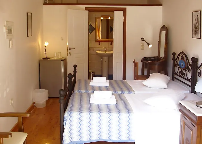 Paraliako Kyparissi Hotel 3*