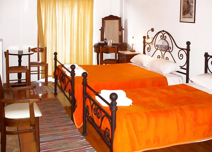 Hotell Paraliako Kyparissi 3*