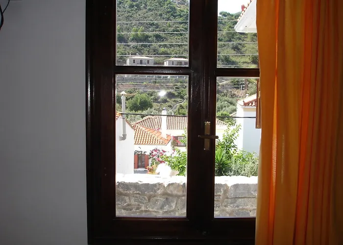 Paraliako Kyparissi Kyparíssion