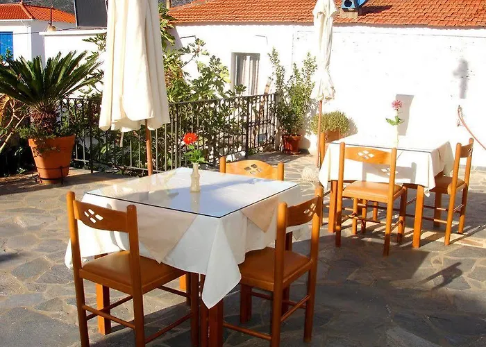 Paraliako Kyparissi Otel 3*