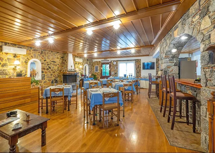 Paraliako Kyparissi Hotel 3*