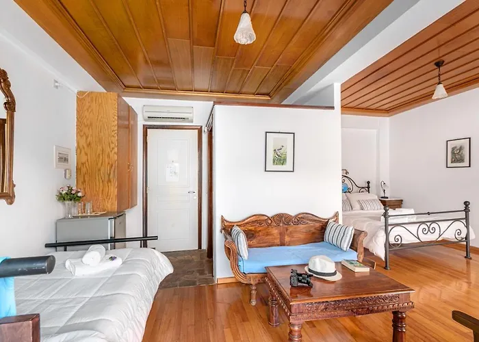 Paraliako Kyparissi 3*