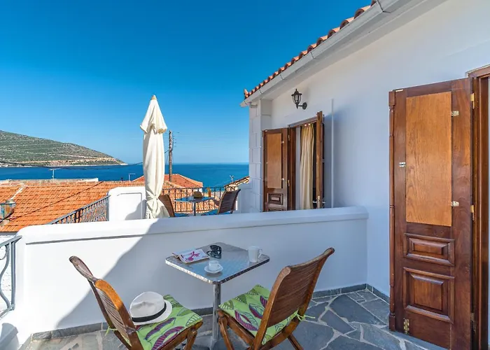 Hotell Paraliako Kyparissi Kyparíssion