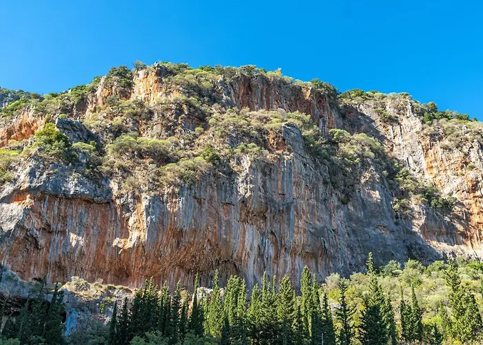 Paraliako Kyparissi Kyparíssion